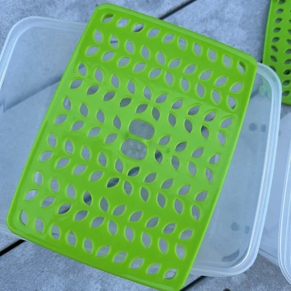 Set 2 Rubbermaid Fresh Works Produce Savers Vegetables Storage Bins Refrigerator - Picture 8 of 15